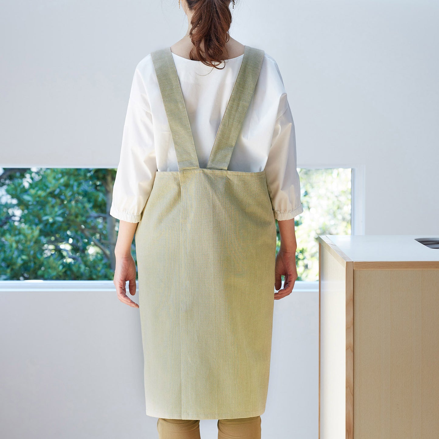 オーバーエプロン ミュート QUARTER REPORT